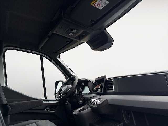 Nissan Interstar